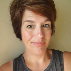 Meet your Posher, Beth